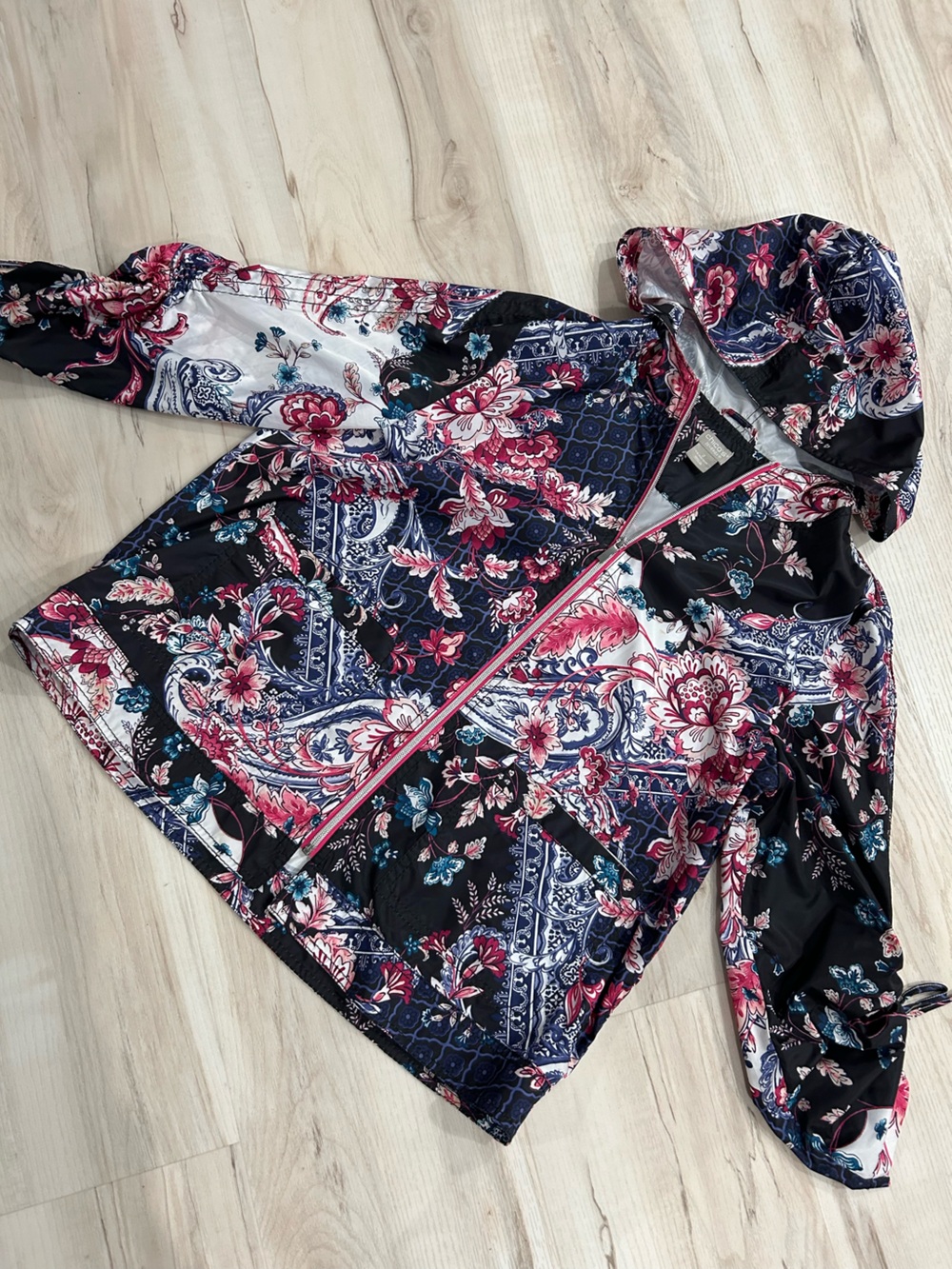Chico's Floral Hooded Jacket in Navy, Pink & White